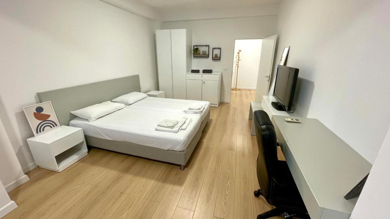 Johana Blloku Apartment In Amazing Location! Tirana Exterior photo